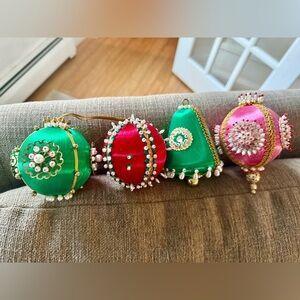 Lot 4 vintage satin push pin ornaments holiday decor